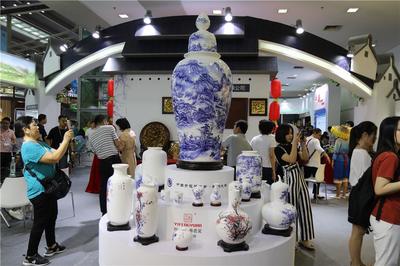 文博会圆满落幕 十万余件全球文化产品荟萃，文化活动点亮创新之光